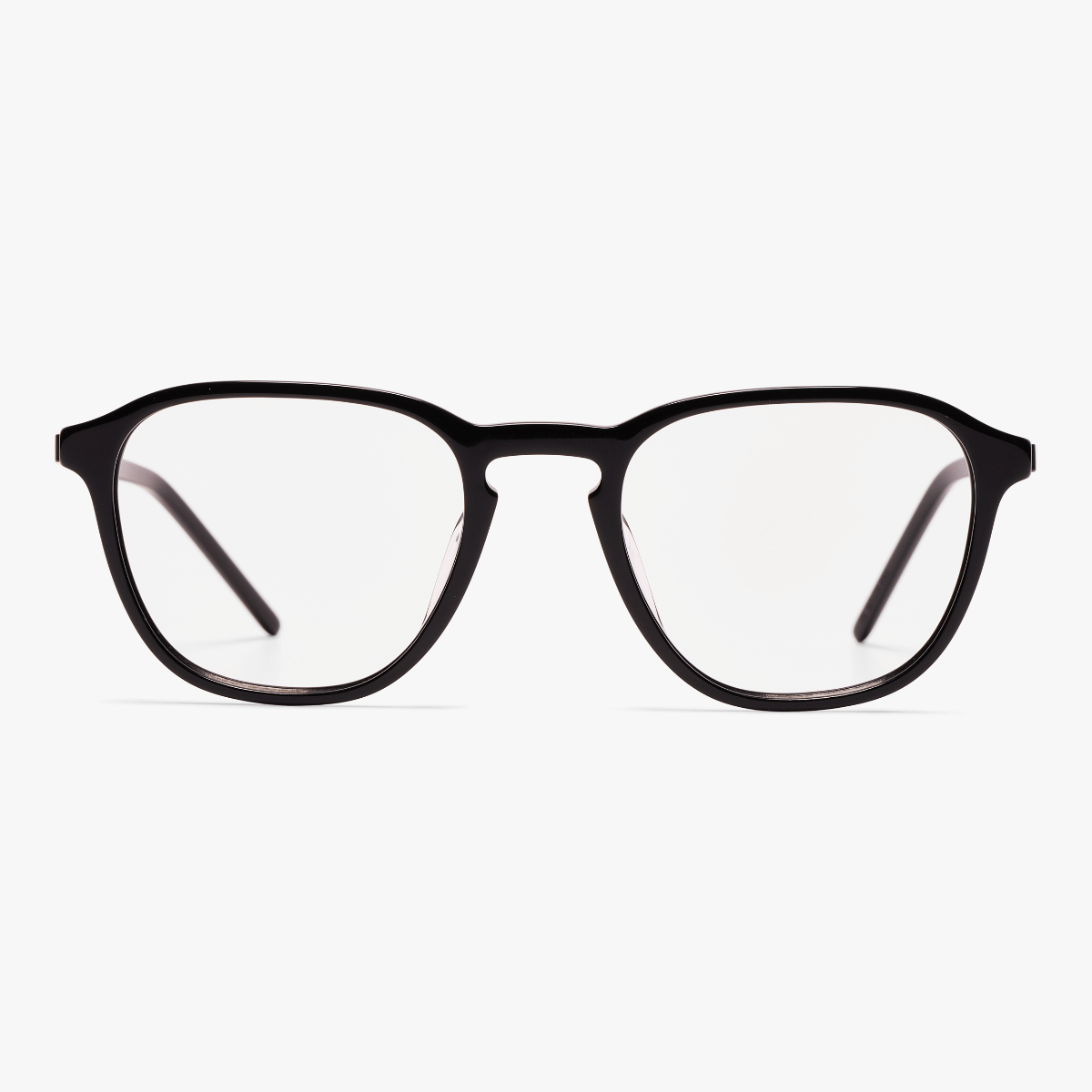 Luxreaders stylish Women's Rønne Black Reading glasses. Made from Titanium in a Square shape.