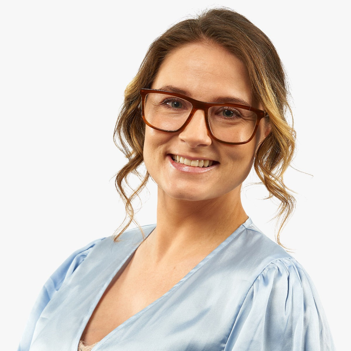 Luxreaders stylish Oslo Shiny Walnut Reading glasses. Made from Acetate in a Square shape.