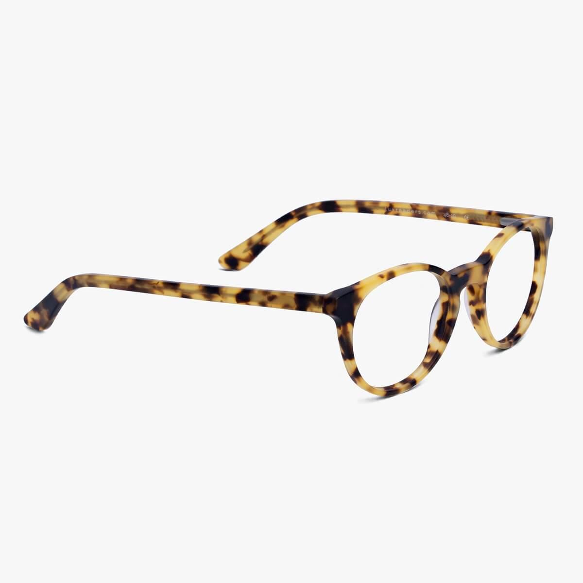 Luxreaders stylish Women's Örebro Light Turtle Blue light glasses. Made from Acetate in a Iconic shape.