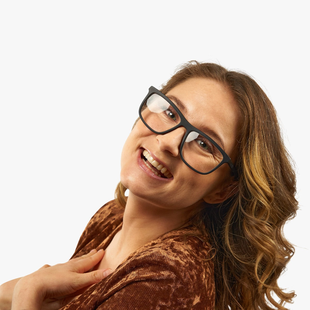 Person wearing Oslo Black square reading glasses